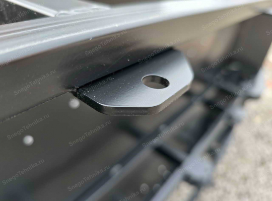 Усиленные проушины крепления тележек