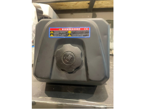 Бак топливный LIFAN KP460 (192F-2T) в сборе, винт Уценка